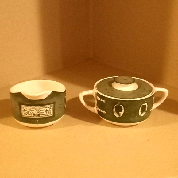 Vintage-Colonial Homestead by Royal. Handled Sugar Bowl with Lid & Creamer - Picture 12 of 12